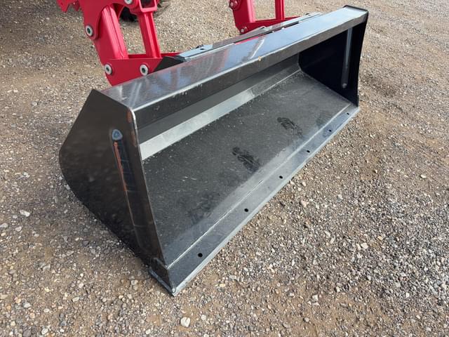 Image of Mahindra 2660 equipment image 4