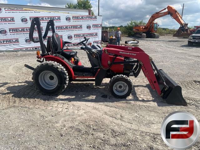 Image of Mahindra Max 28 XL equipment image 3