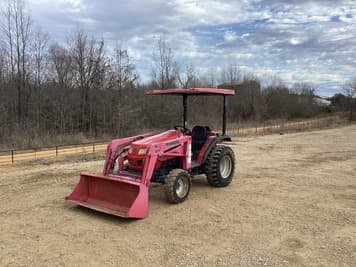 Main image Mahindra 2810