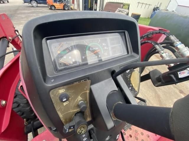 Image of Mahindra 2816 equipment image 3