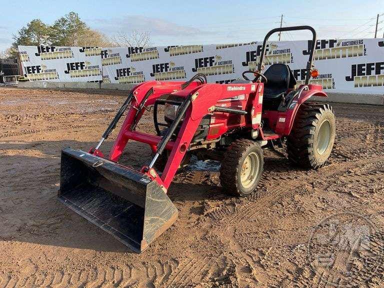 Main image Mahindra 3016