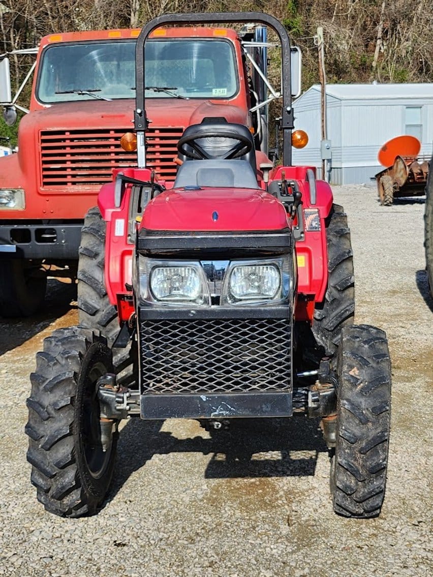 Main image Mahindra 3016