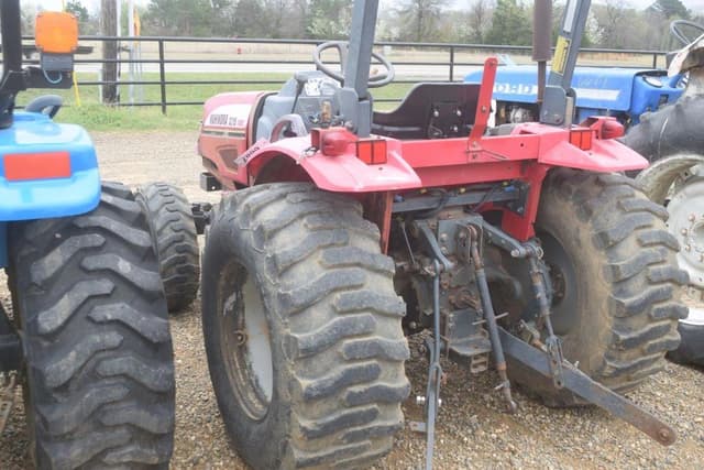 Image of Mahindra 3215 equipment image 1