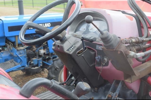 Image of Mahindra 3510 equipment image 3