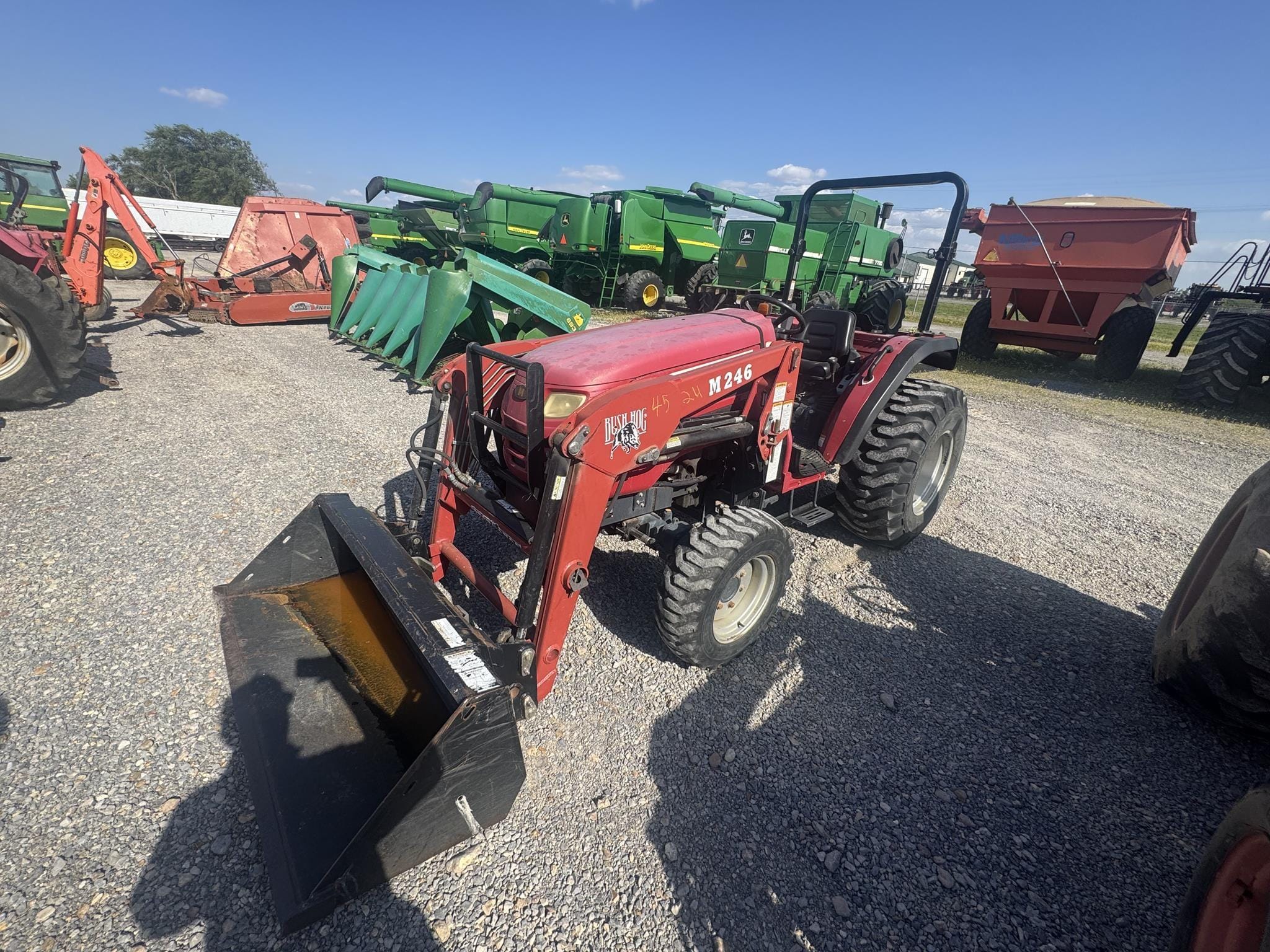 Mahindra 3510 Equipment Image0