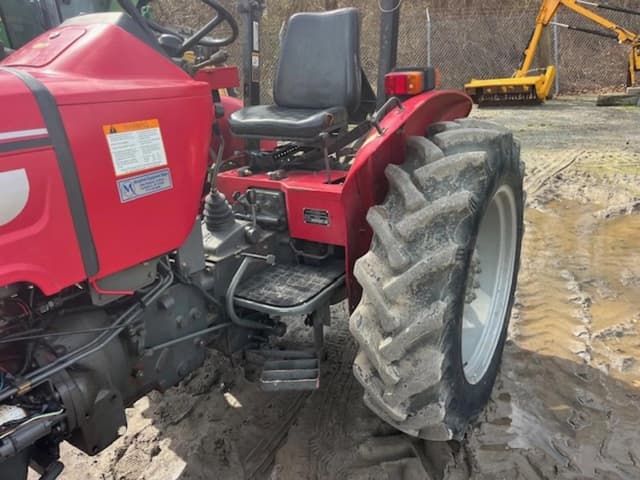 Image of Mahindra 3525 equipment image 4