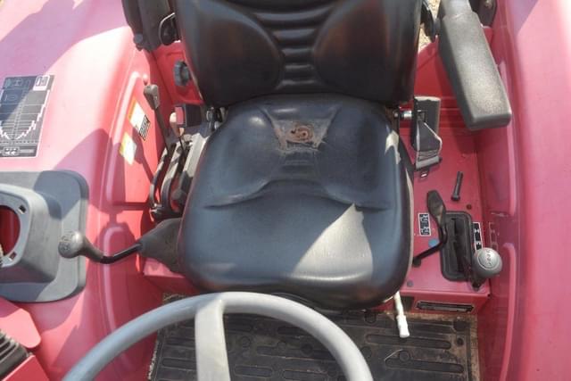 Image of Mahindra 3550 equipment image 4