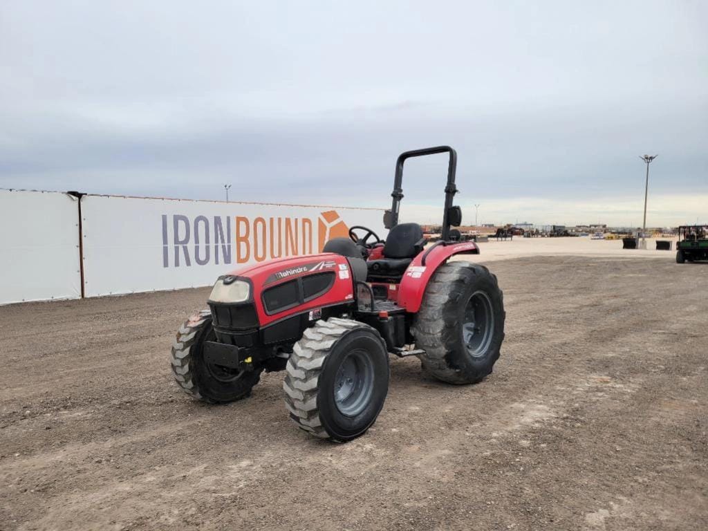 Mahindra 3550 Equipment Image0