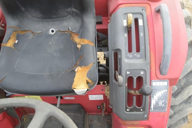 Image of Mahindra 3616 equipment image 4