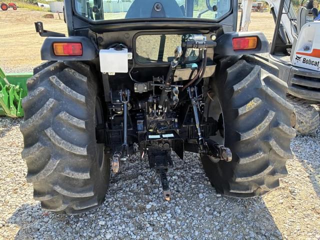 Image of Mahindra 3650 equipment image 4