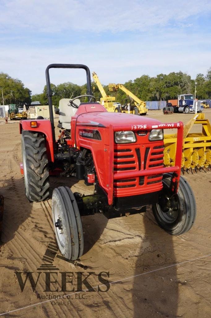 Main image Mahindra 4025