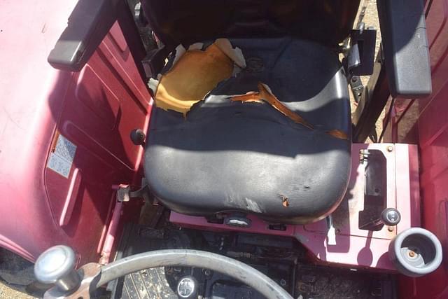 Image of Mahindra 4025 equipment image 4