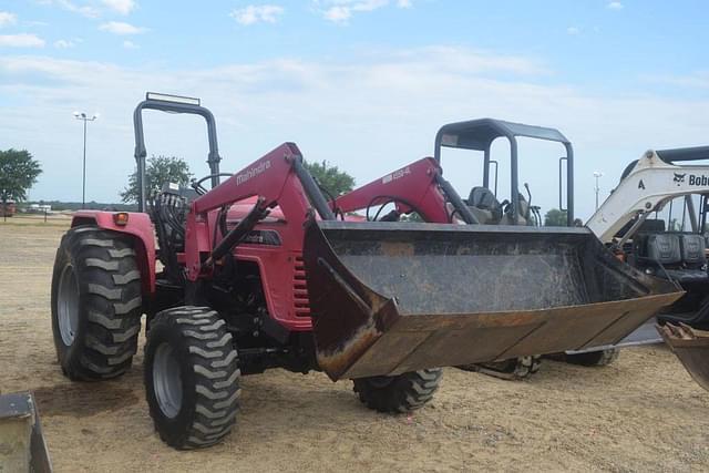 Image of Mahindra 4025 equipment image 3