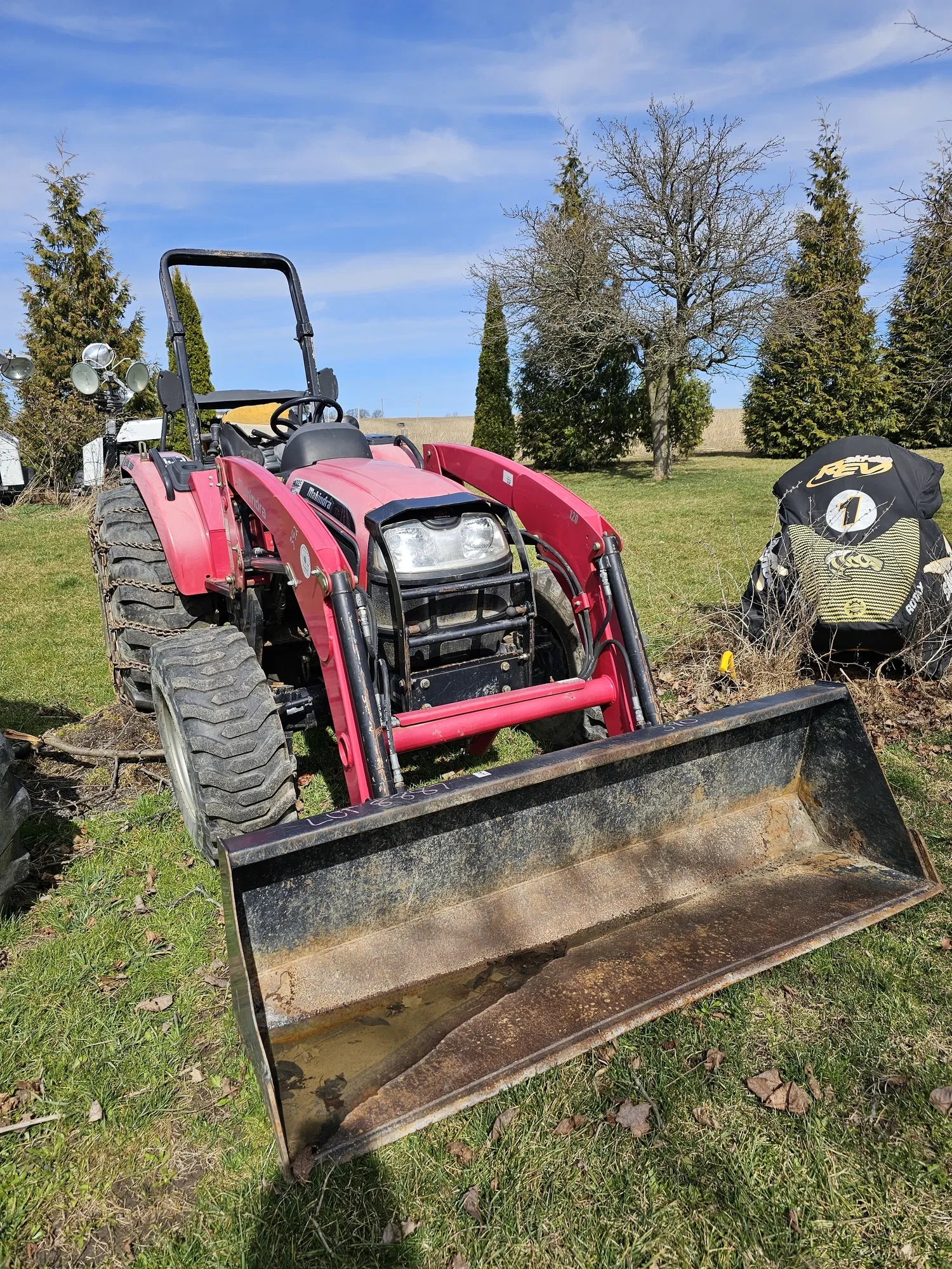 Mahindra 4035 Equipment Image0