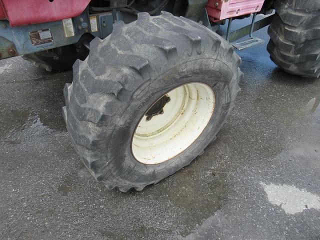 Image of Mahindra 4110 equipment image 2