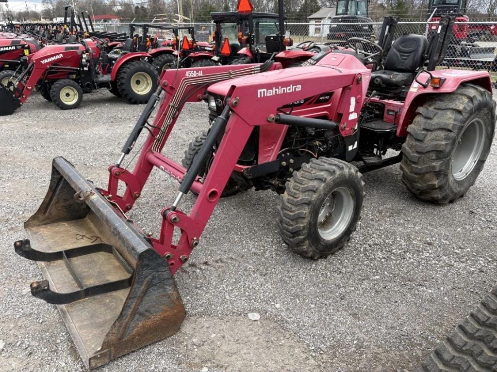 Mahindra 4540 Equipment Image0
