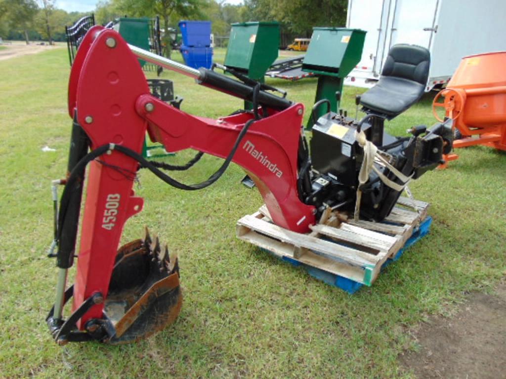 Image of Mahindra 4550B Primary image