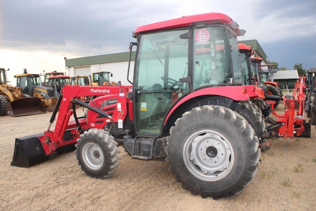 Mahindra 5010 Equipment Image0