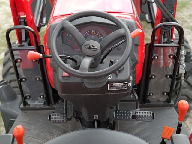 Image of Mahindra 5145 equipment image 4