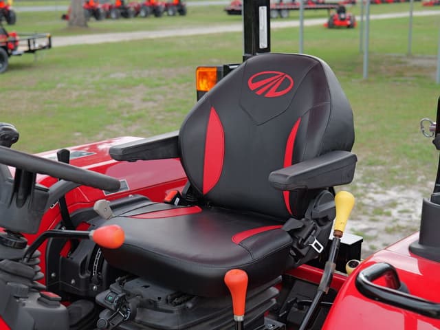Image of Mahindra 5145 equipment image 3