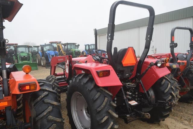 Image of Mahindra 5555 equipment image 2