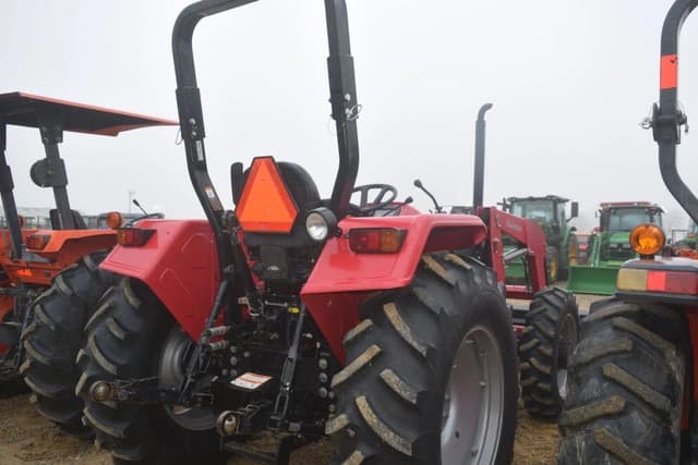 Image of Mahindra 5555 equipment image 3