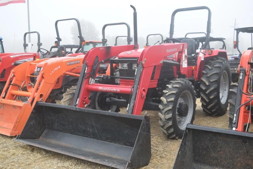 Image of Mahindra 5555 Primary image