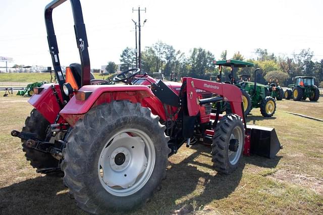 Image of Mahindra 5555 equipment image 4