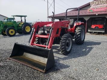 Main image Mahindra 5555