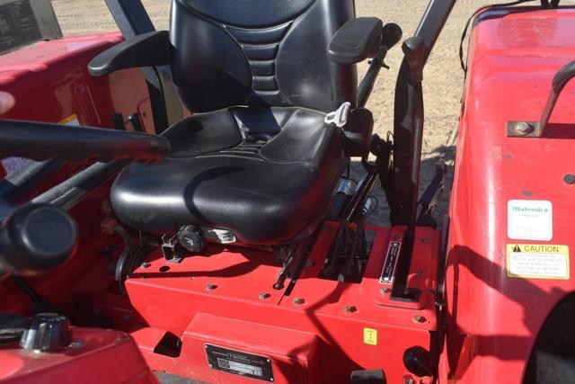 Image of Mahindra 5570 equipment image 4