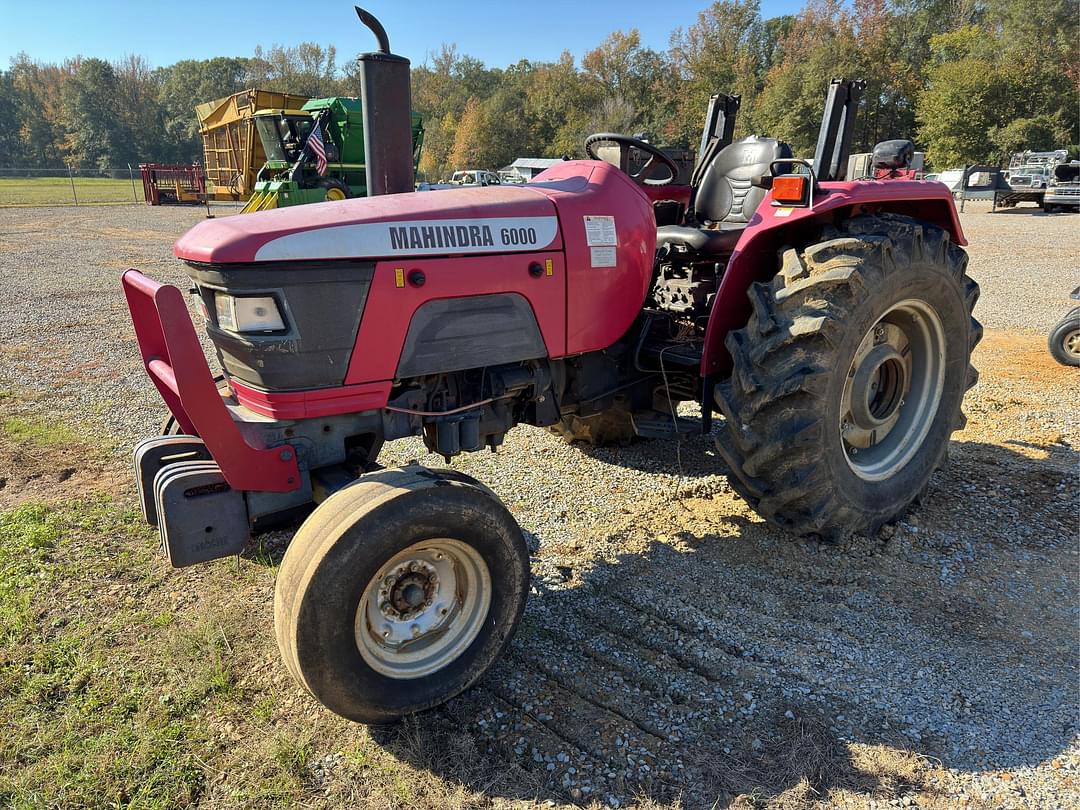 Image of Mahindra 6000 Primary image