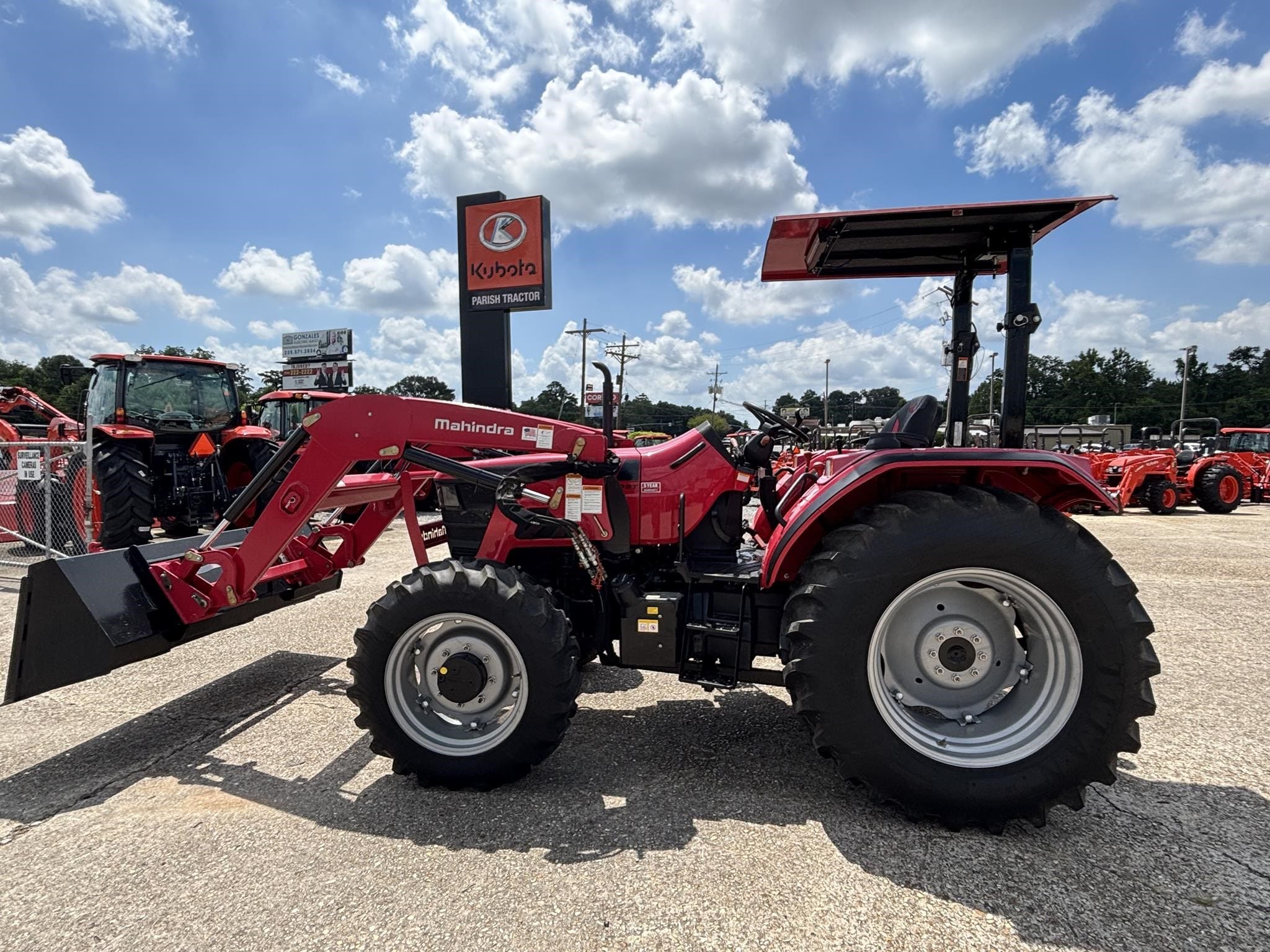Mahindra 6065 Equipment Image0