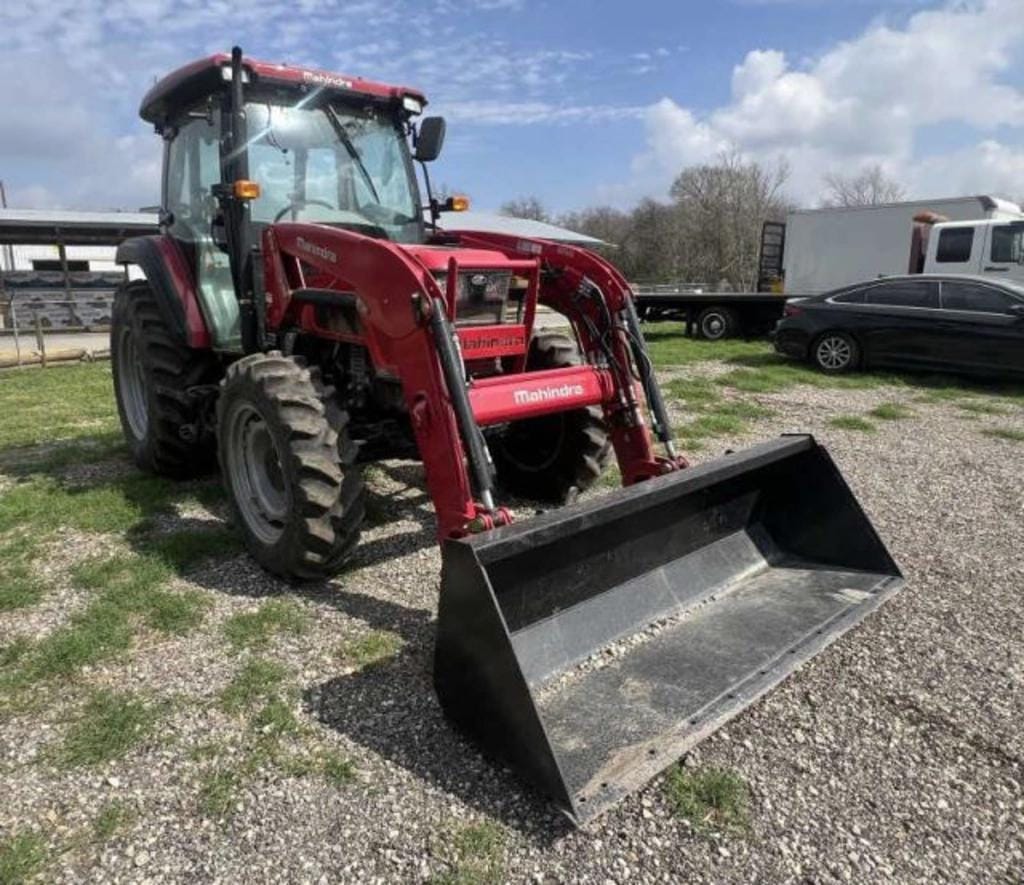 Main image Mahindra 6065