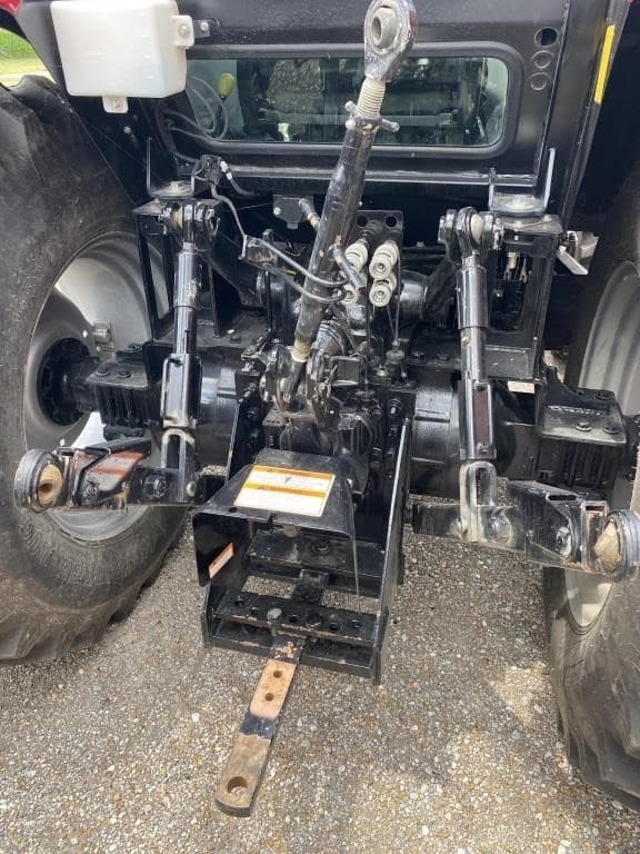 Image of Mahindra 6075 equipment image 3