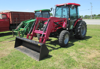 Mahindra 6110 Equipment Image0