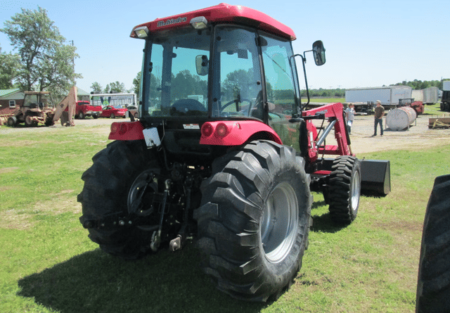 Image of Mahindra 6110 equipment image 2