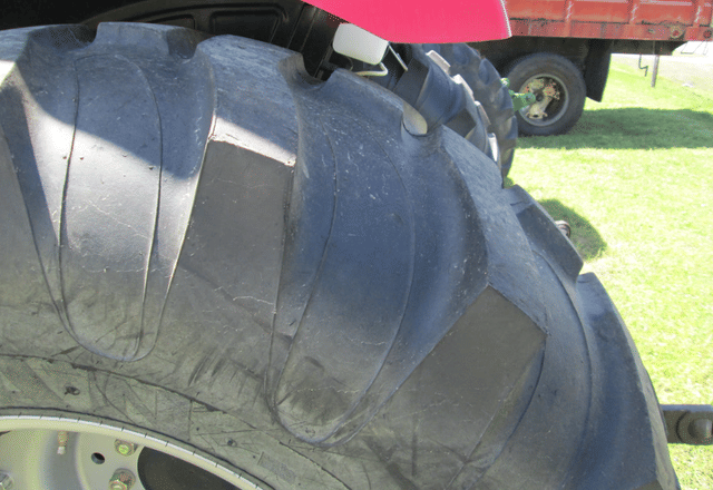 Image of Mahindra 6110 equipment image 4