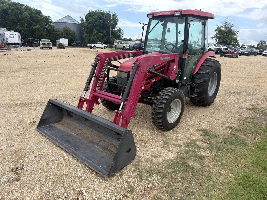Mahindra 6110 Equipment Image0