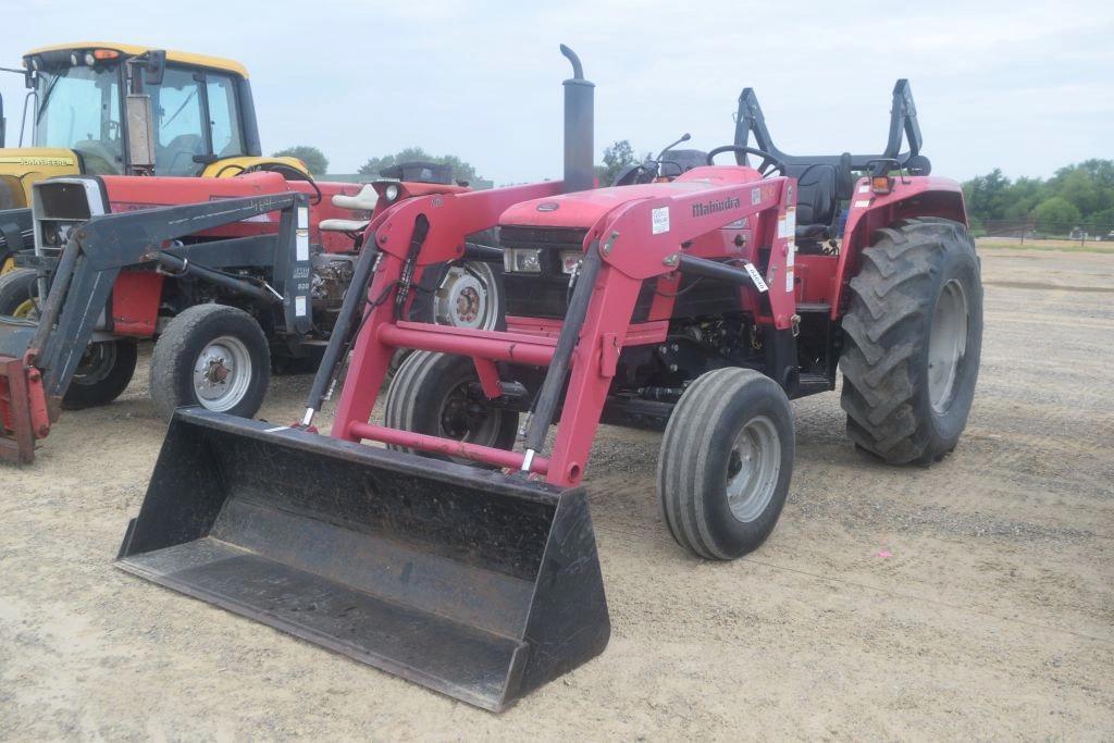 Image of Mahindra 6530 Primary image