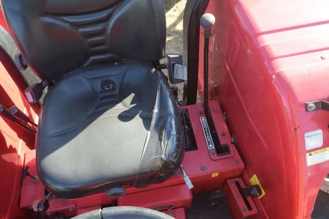 Image of Mahindra 6530 equipment image 4