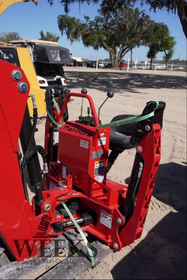 Image of Mahindra 65B equipment image 3