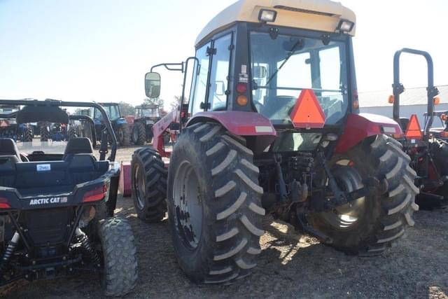 Image of Mahindra 7010 equipment image 1