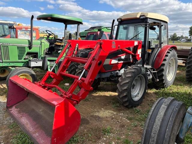 Image of Mahindra 7010 equipment image 1
