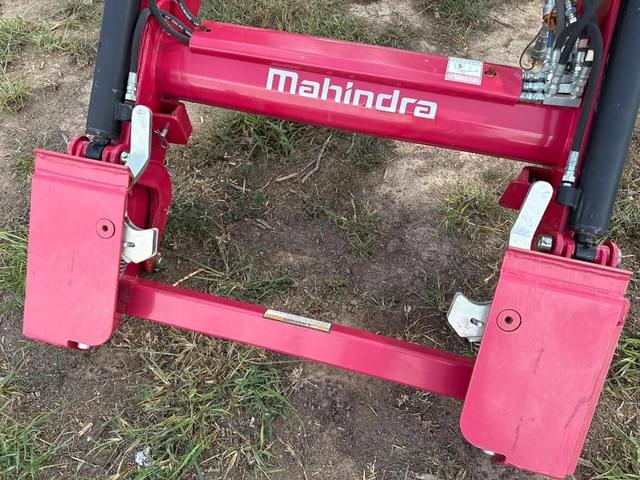 Image of Mahindra 7095L equipment image 4