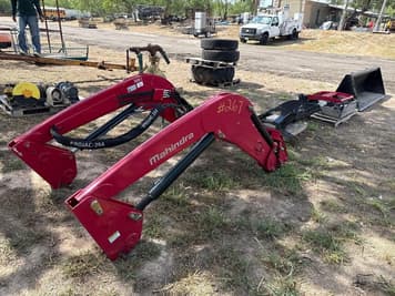 Main image Mahindra 7095L