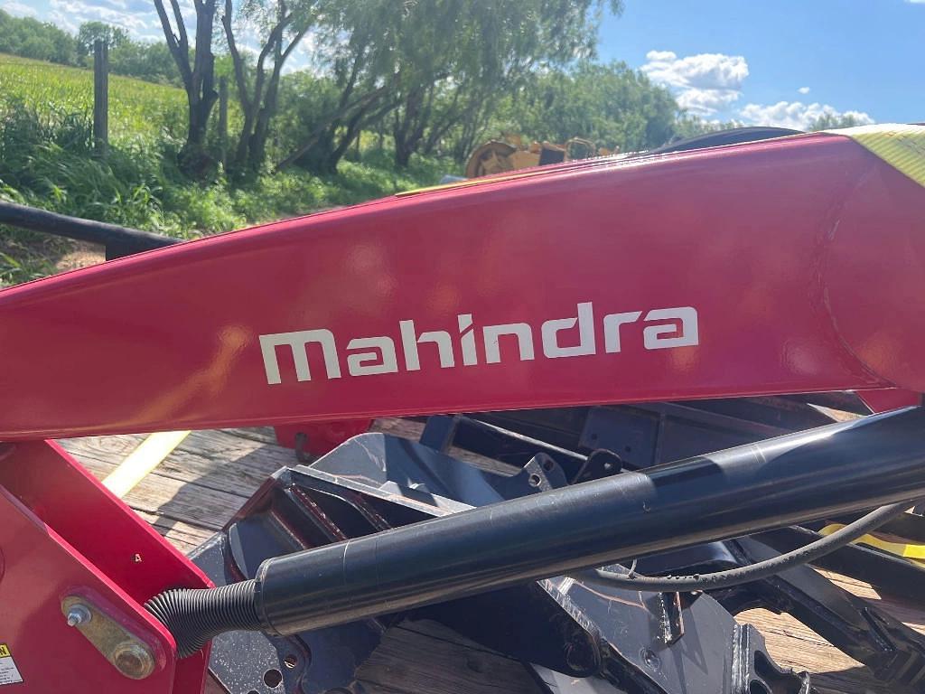 Image of Mahindra 7095L Image 0