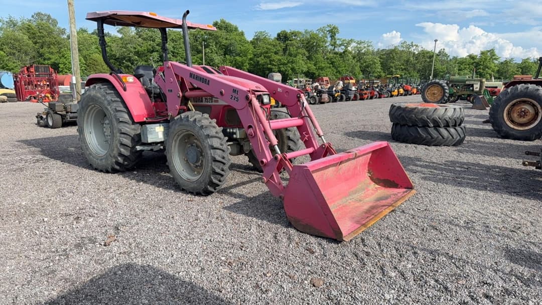 Image of Mahindra 7520 Primary image