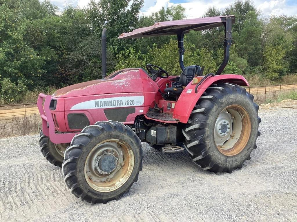 Image of Mahindra 7520 Primary image