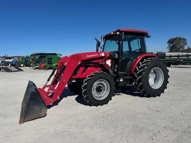 Mahindra 8100 Equipment Image0