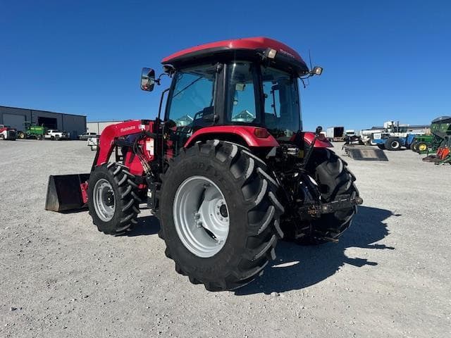 Image of Mahindra 8100 equipment image 2